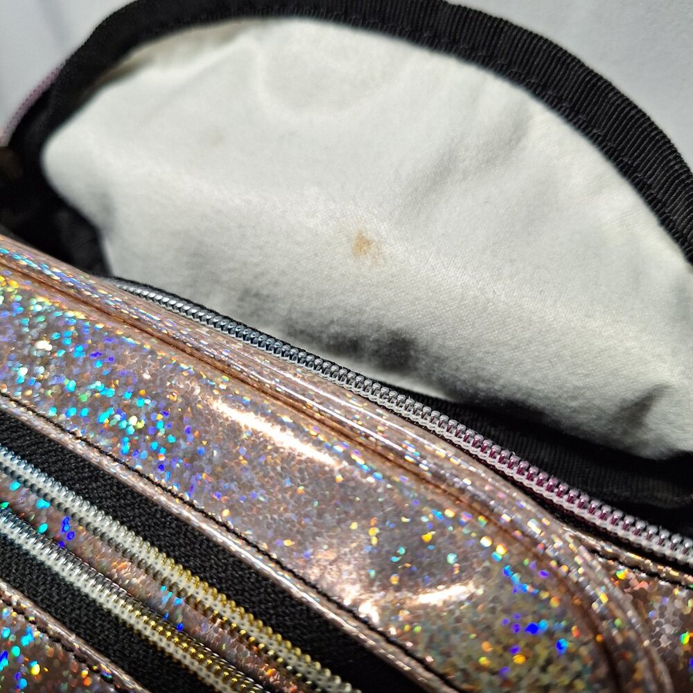 Vibedration Sling/Fanny Pack - Pink - Used - Picture 9 of 15